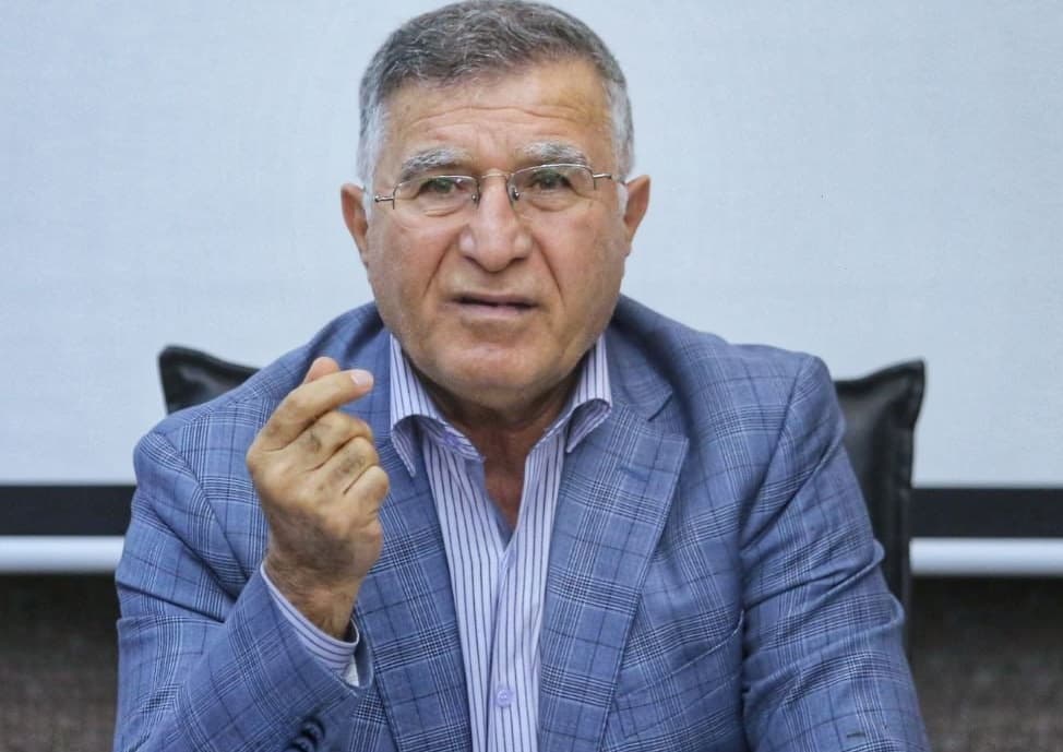 فوتبال ایران در سراشیبی سقوط: نظام حتی توپ بازی را خراب کرد!